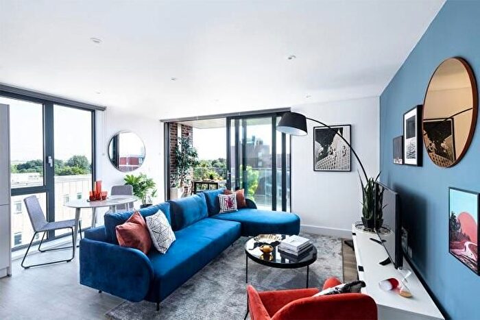 1 Bedroom Flat To Rent In Staines-Upon-Thames, Surrey, TW18