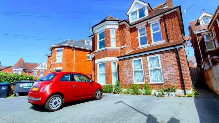 2 Bedroom Flat To Rent In Cecil Road, Boscombe, Bournemouth, BH5