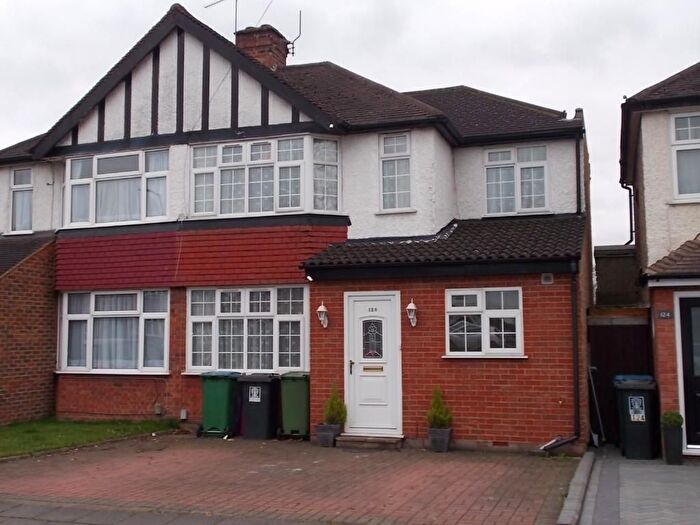 5 Bedroom Property To Rent In Balmoral Road, Watford, WD24