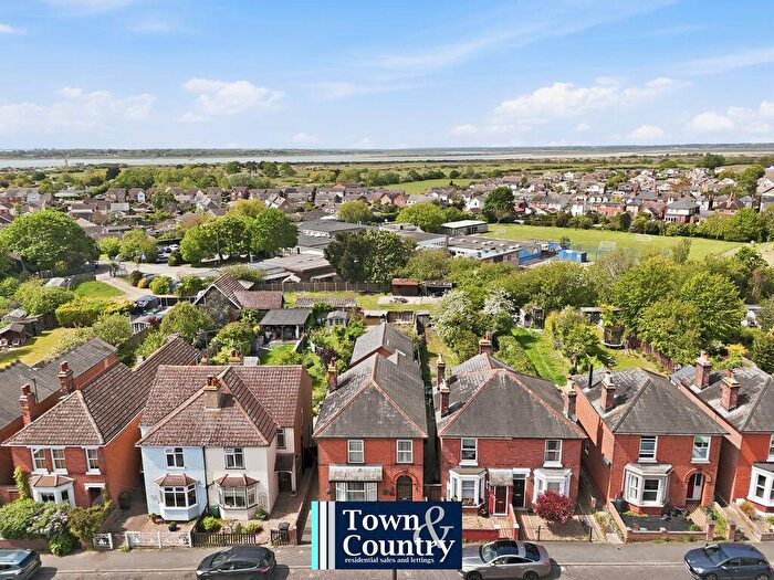 5 Bedroom Detached House For Sale In Ladysmith Avenue, Brightlingsea, CO7