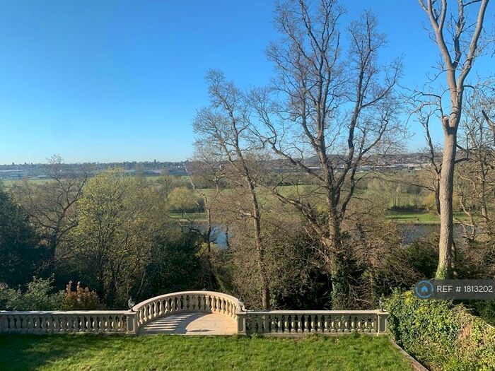 4 Bedroom Detached House To Rent In Ridge Hall Close, Caversham, Reading, RG4