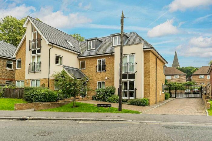 2 Bedroom Flat To Rent In West Street, Sutton, Surrey, SM1