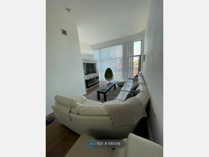 2 Bedroom Flat To Rent In Commutation Plaza, Liverpool, L3