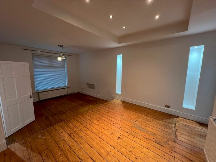 3 Bedroom Terraced House To Rent In Pembroke Street Tonyrefail -, Tonyrefail, CF39