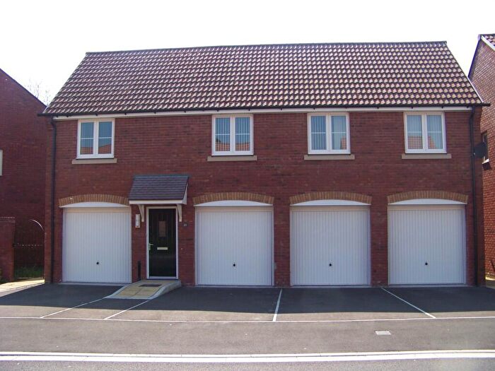 2 Bedroom Coach House To Rent In Wilson Gardens, West Wick, BS24