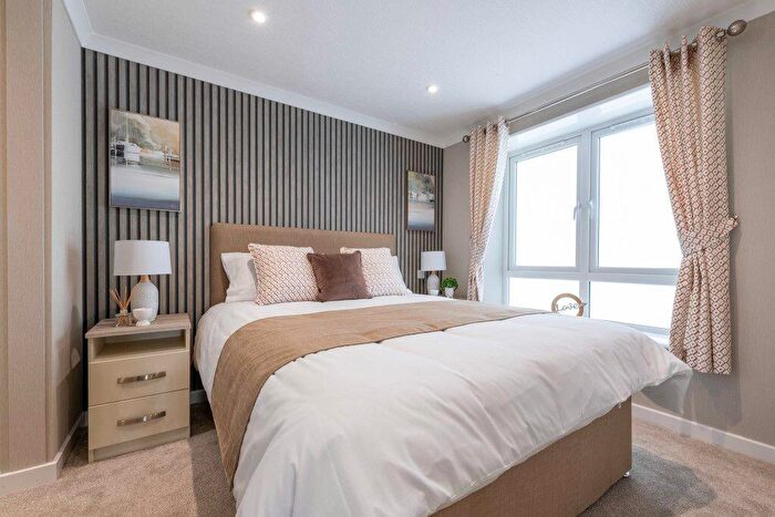 2 Bedroom Park Home For Sale In Oak Tree Park, Attleborough, Norfolk, NR17