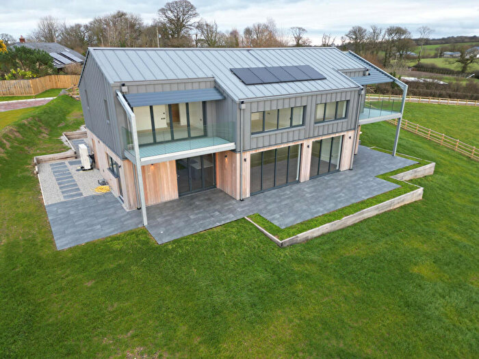 5 Bedroom Detached House For Sale In Spreyton, Crediton, EX17