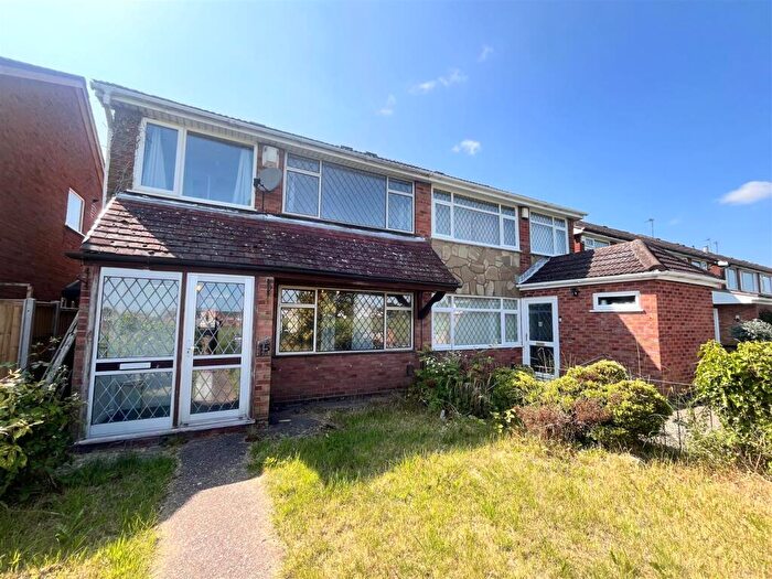 3 Bedroom Semi-Detached House To Rent In Parkview Close, Exhall, CV7