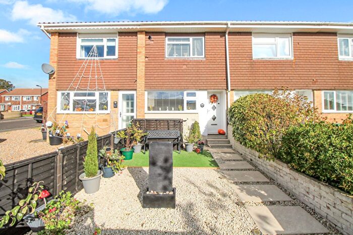 2 Bedroom Property For Sale In Ticonderoga Gardens, Woolston, SO19