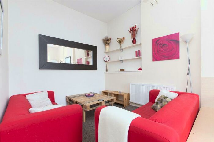 1 Bedroom Terraced House To Rent In Bothwell Street, Leith, Edinburgh, EH7