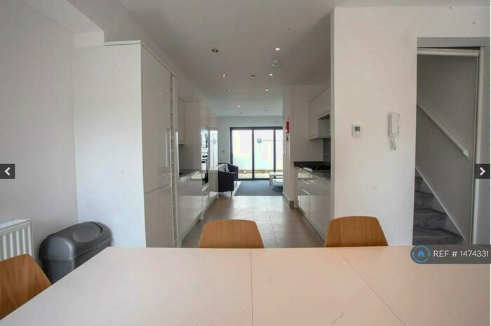 4 Bedroom Terraced House To Rent In Hazel Mews, London, N15