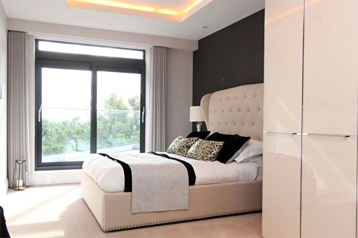 2 Bedroom Apartment To Rent In Muswell Hill, Muswell Hill, London, N10