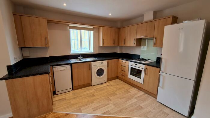 2 Bedroom Apartment To Rent In Reams Way, Kemsley, Kemsley, Sittingbourne, Kent, ME10