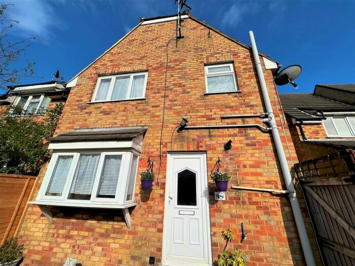 1 Bedroom Property To Rent In Camper Mews, Camper Road, Southend-On-Sea, SS1