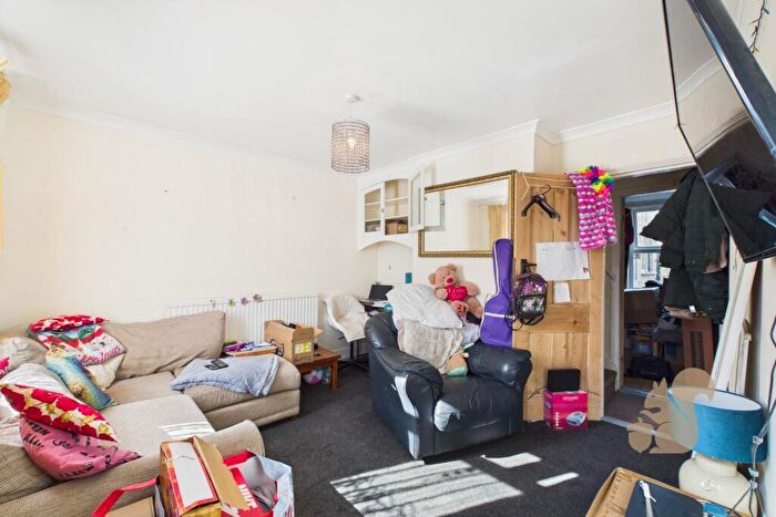 3 Bedroom End Of Terrace House For Sale In Station Road, Brightlinsea, CO7