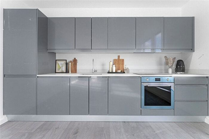 2 Bedroom Flat For Sale In Stafford Road, Wallington, SM6