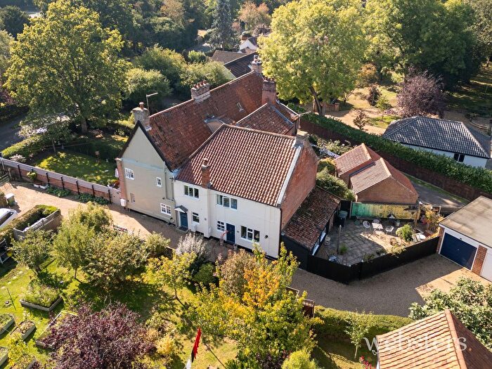 3 Bedroom Cottage For Sale In The Street, Brooke, NR15