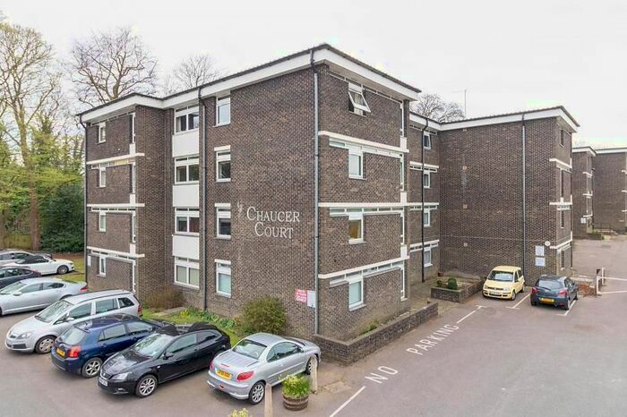 2 Bedroom Flat To Rent In New Dover Road, Canterbury CT1