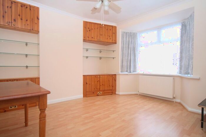 1 Bedroom Flat To Rent In Carr Road, Northolt, UB5
