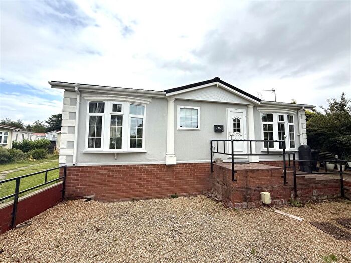 1 Bedroom Park Home For Sale In Boars Leigh Park, Bosley, Macclesfield, SK11