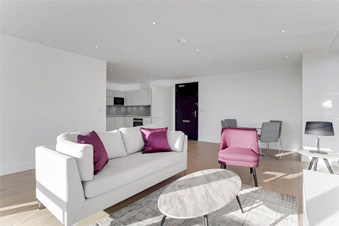 2 Bedroom Flat To Rent In Heritage Tower, East Ferry Road, E14