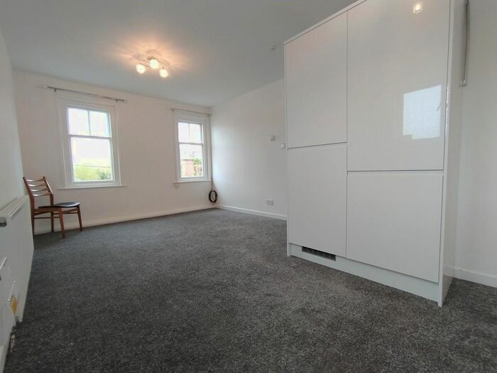 1 Bedroom Maisonette To Rent In Melbourne Street, Bratton, Westbury, BA13