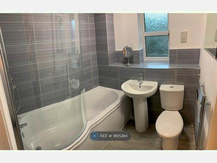 3 Bedroom End Of Terrace House To Rent In Tutnall Drive, Hockley Heath, Solihull, B94