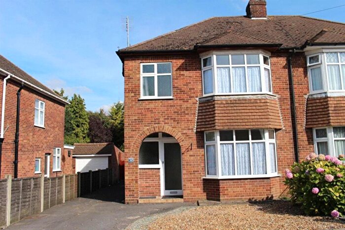 3 Bedroom Semi Detached House To Rent In Douglas Crescent, Houghton Regis, Dunstable, LU5