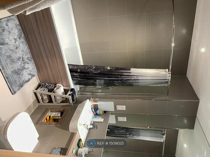 2 Bedroom Flat To Rent In Passerine Point, Enfield, EN3