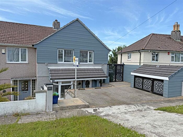 3 Bedroom End Of Terrace House For Sale In Hawkinge Gardens, Ernesettle, Plymouth, PL5