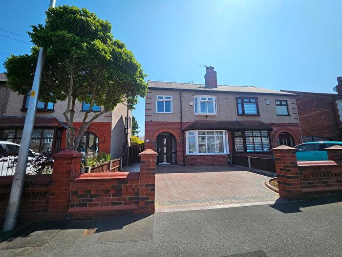 3 Bedroom Semi-Detached House To Rent In Platt Fold Road, Leigh, WN7