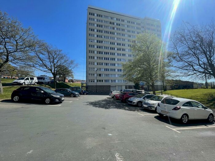 2 Bedroom Apartment To Rent In International Way, Southampton, SO19