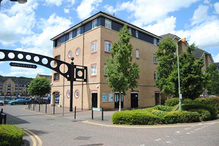 2 Bedroom Flat To Rent In Evans Wharf, Hemel Hempstead, HP3