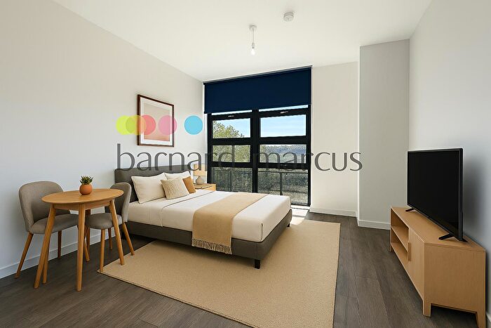 Flat To Rent In Purley Way, Croydon, CR0