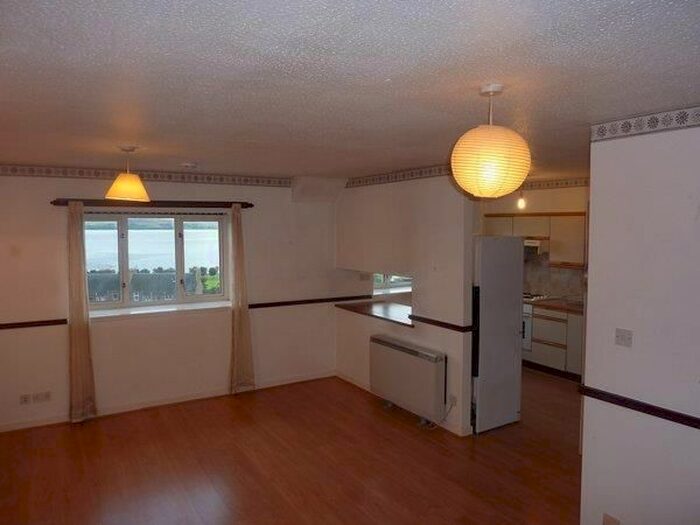 2 Bedroom Flat To Rent In Highmill Court, Dundee, DD2