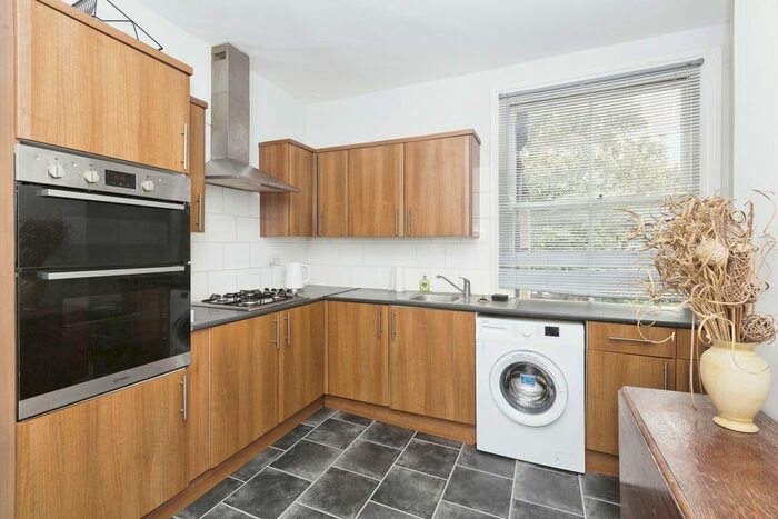 1 Bedroom Flat To Rent In Cromer Road, London, E10