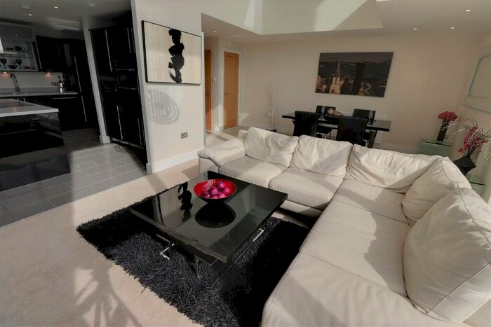 2 Bedroom Penthouse To Rent In Pearl House, **Chairmans Exclusive Storey Penthouse ** Probably The Best Penthouse In Central Mk! Now £ Pcm, MK9