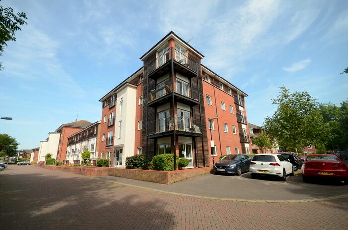 1 Bedroom Flat To Rent In Meadow Way, Caversham, Reading, RG4