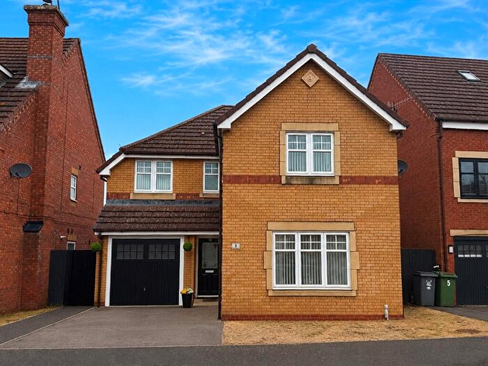 4 Bedroom Detached House For Sale In Glamis Close, Prenton, Merseyside, CH43