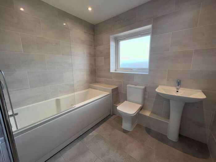 3 Bedroom Semi-Detached House To Rent In Aintree Road, Bootle, L20