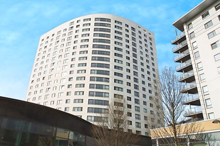 1 Bedroom Flat To Rent In Clarence House, The Boulevard, Leeds, West Yorkshire, LS10