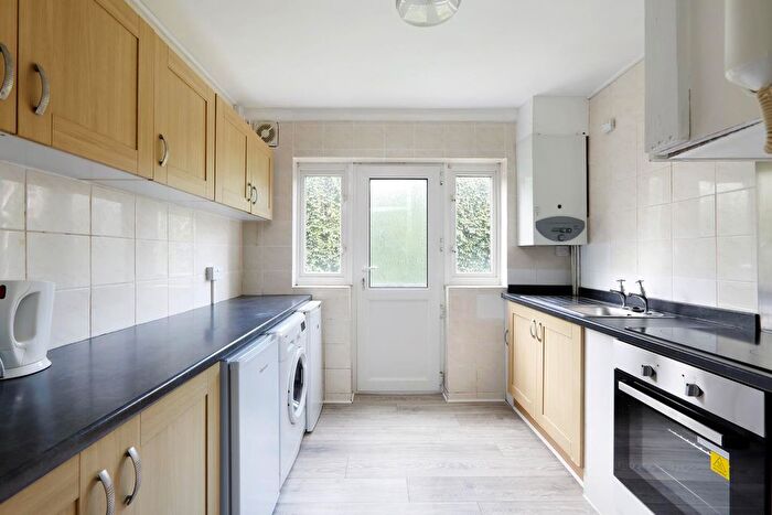 2 Bedroom Flat To Rent In Park Crescent Place, Brighton, BN2