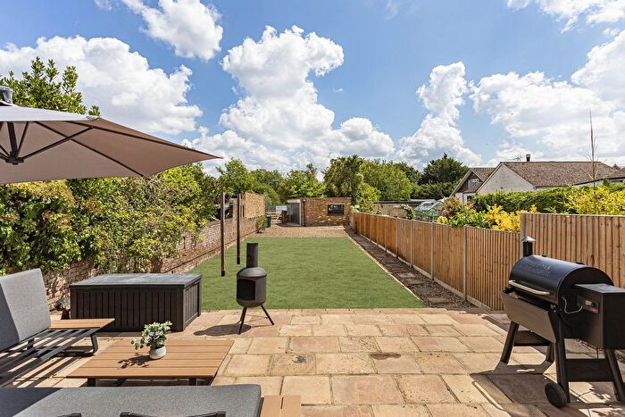 3 Bedroom Detached House To Rent In Walton Bridge Road, Shepperton, TW17