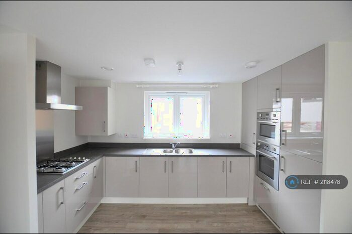 2 Bedroom Flat To Rent In St Aubyn Street, Plymouth, PL1