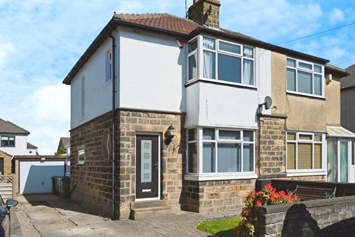 3 Bedroom Semi Detached House For Sale In Sunnybank Crescent, Yeadon, Leeds, LS19