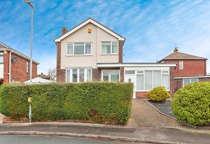 3 Bedroom Detached House For Sale In Rutland Drive, Crofton, Wakefield, WF4