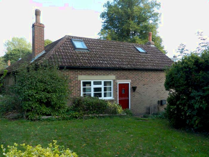3 Bedroom Cottage To Rent In West Haddon, NN6
