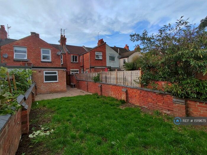 3 Bedroom Terraced House To Rent In Ivy Road, Northampton, NN1