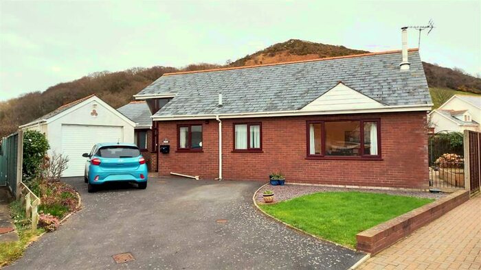 4 Bedroom Detached Bungalow For Sale In Heol Isfoel, Llanrhystud, Ceredigion, SY23