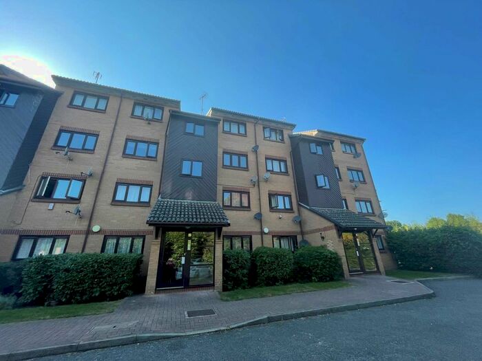 1 Bedroom Flat To Rent In Belvedere Court, Laymarsh Close, DA17